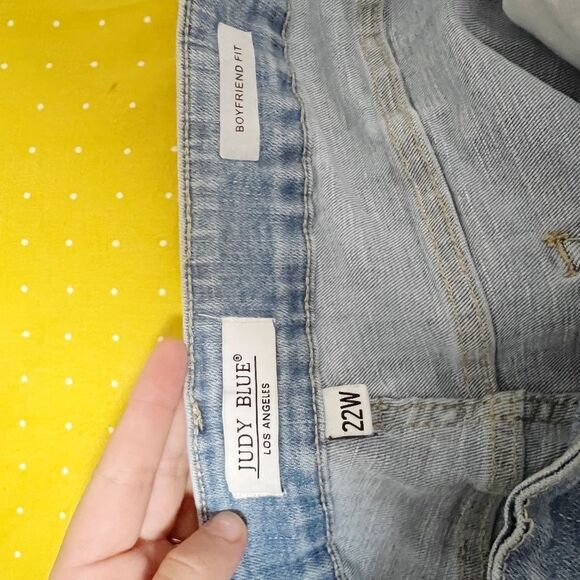 Judy Blue Destroyed Hem Boyfriend Jeans Light Wash Size 22w - Picture 6 of 6